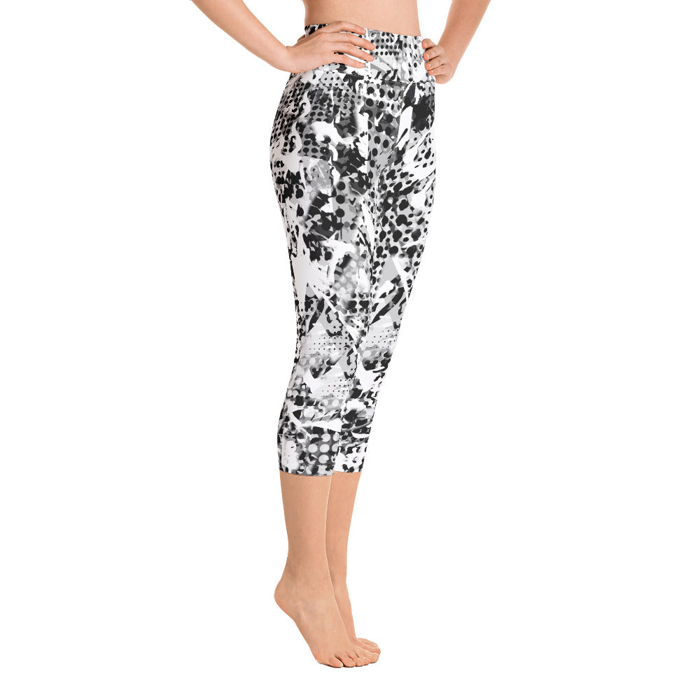 Tela - Yoga Capri Leggings -