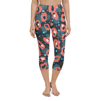 Leopardo Rosso - Yoga Capri Leggings -