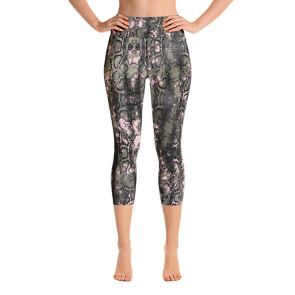 Macchie Rosa - Yoga Capri Leggings -